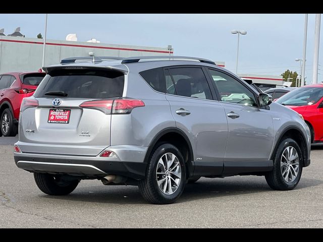 2017 Toyota RAV4 Hybrid XLE