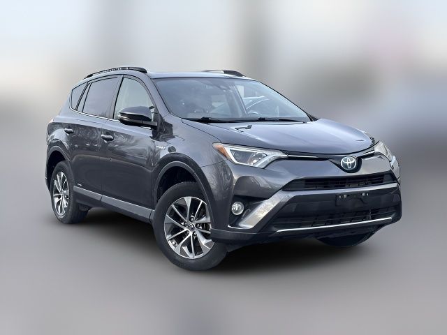 2017 Toyota RAV4 Hybrid XLE