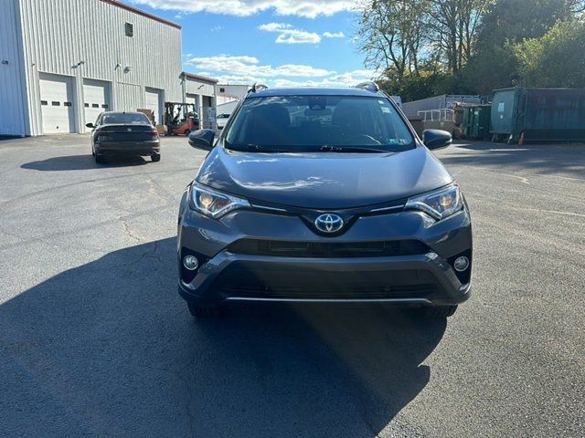 2017 Toyota RAV4 Hybrid XLE