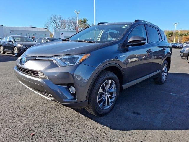 2017 Toyota RAV4 Hybrid XLE