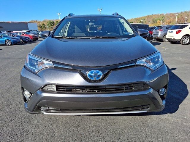 2017 Toyota RAV4 Hybrid XLE