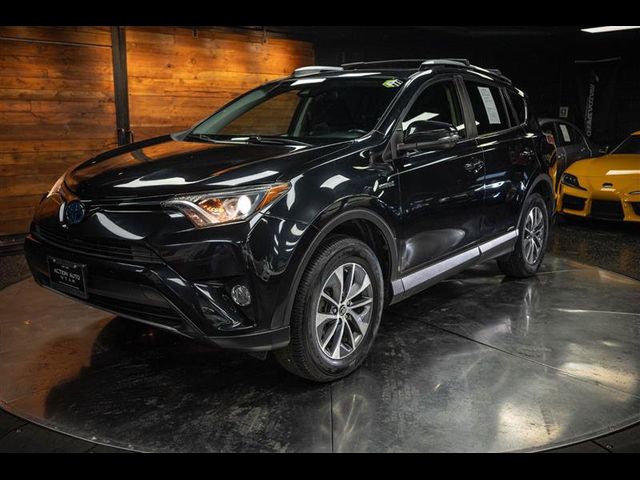 2017 Toyota RAV4 Hybrid XLE