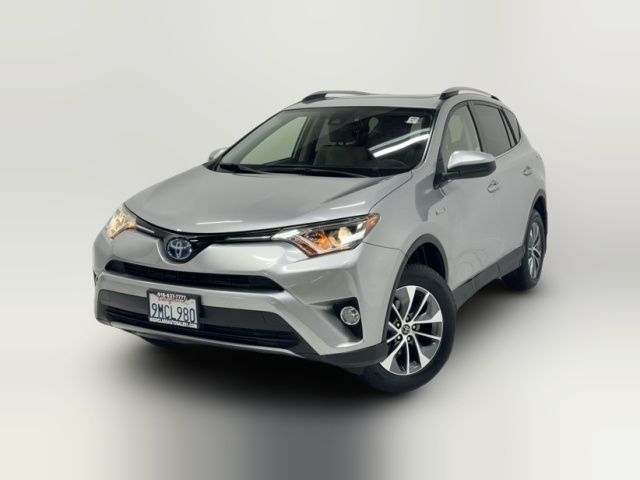 2017 Toyota RAV4 Hybrid XLE