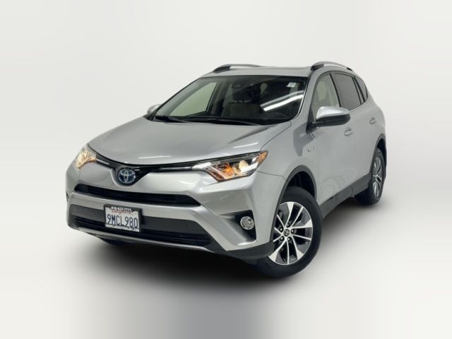 2017 Toyota RAV4 Hybrid XLE