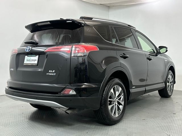 2017 Toyota RAV4 Hybrid XLE