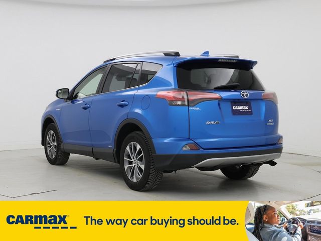 2017 Toyota RAV4 Hybrid XLE