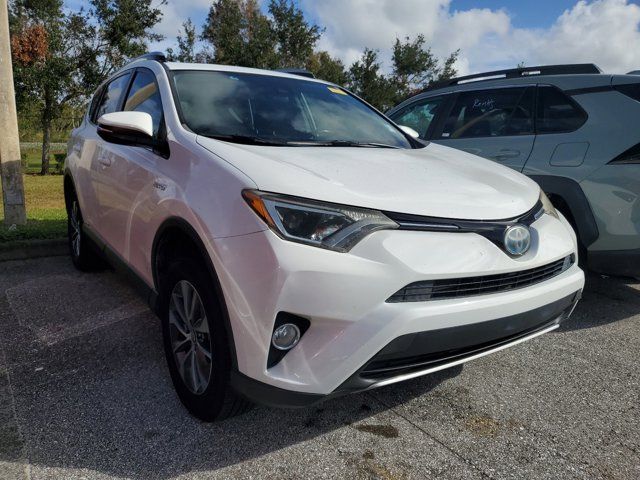 2017 Toyota RAV4 Hybrid XLE