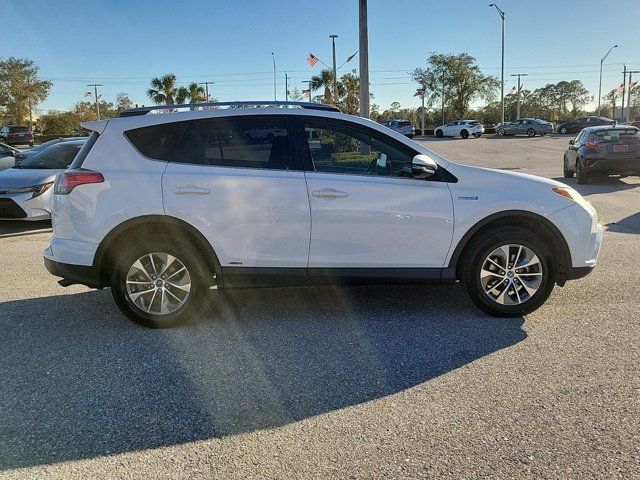 2017 Toyota RAV4 Hybrid XLE