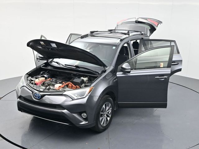 2017 Toyota RAV4 Hybrid XLE