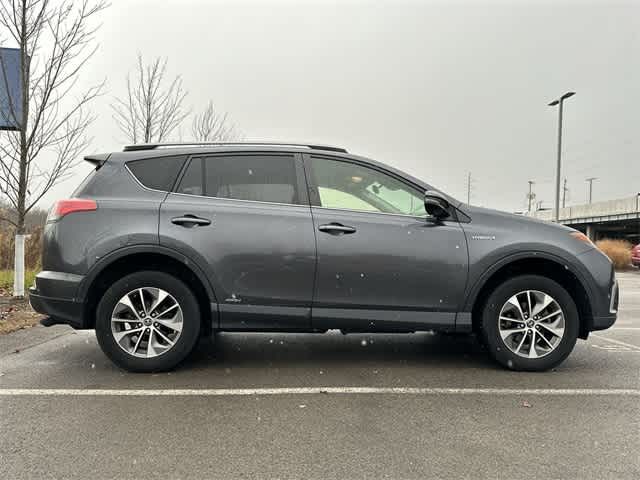 2017 Toyota RAV4 Hybrid XLE