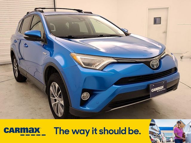 2017 Toyota RAV4 Hybrid XLE