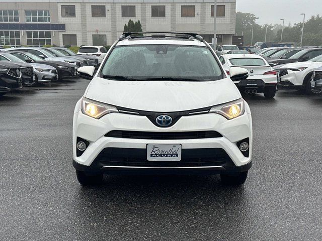 2017 Toyota RAV4 Hybrid XLE