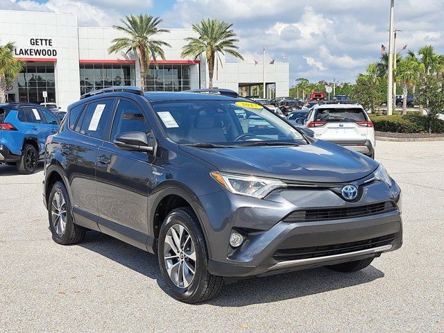 2017 Toyota RAV4 Hybrid XLE