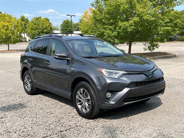 2017 Toyota RAV4 Hybrid XLE