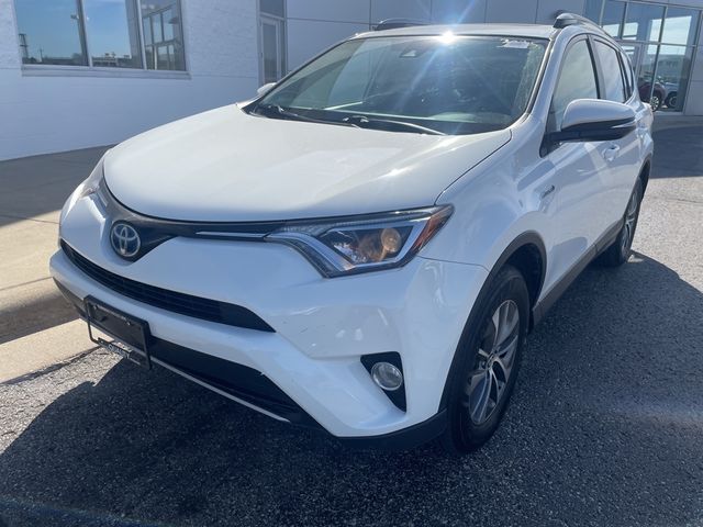 2017 Toyota RAV4 Hybrid XLE