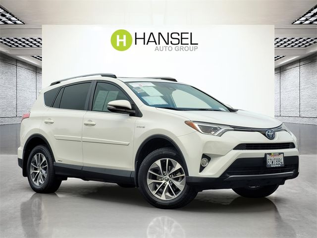 2017 Toyota RAV4 Hybrid XLE