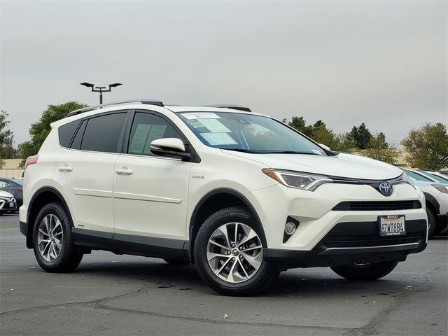 2017 Toyota RAV4 Hybrid XLE