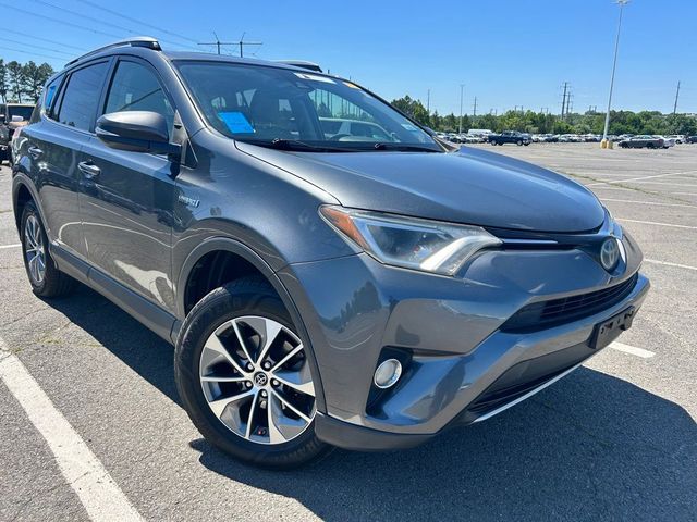 2017 Toyota RAV4 Hybrid XLE