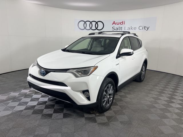 2017 Toyota RAV4 Hybrid XLE