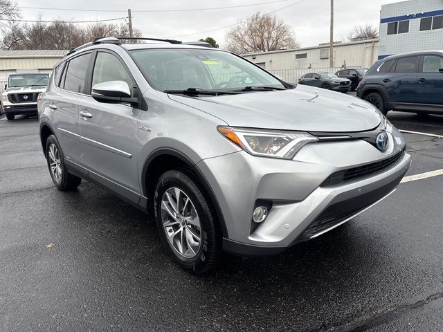 2017 Toyota RAV4 Hybrid XLE