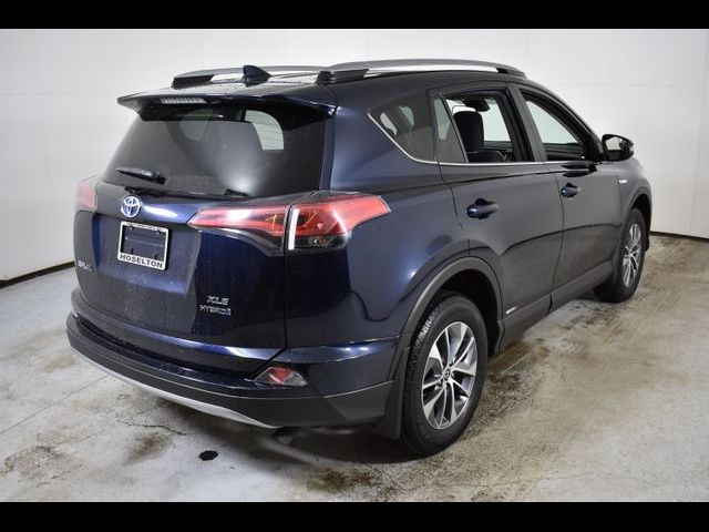 2017 Toyota RAV4 Hybrid XLE