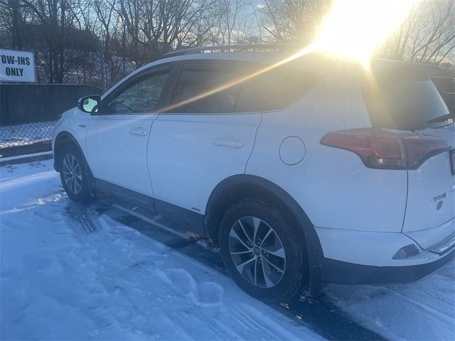 2017 Toyota RAV4 Hybrid XLE