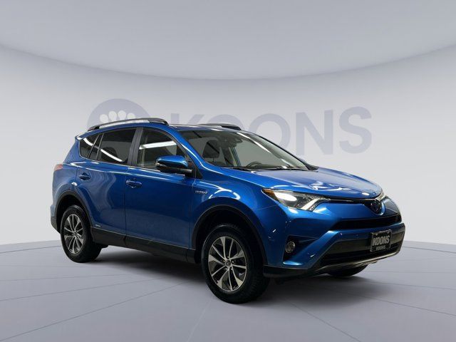 2017 Toyota RAV4 Hybrid XLE