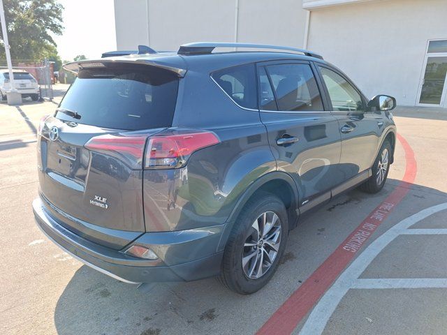 2017 Toyota RAV4 Hybrid XLE