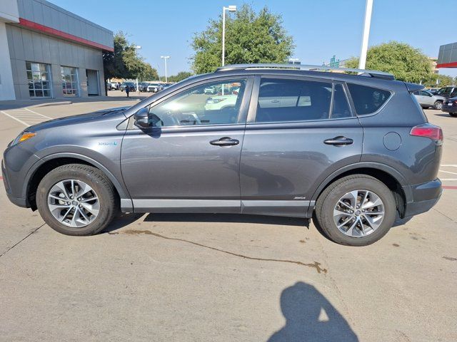 2017 Toyota RAV4 Hybrid XLE