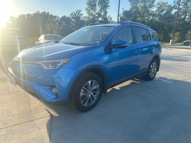 2017 Toyota RAV4 Hybrid XLE