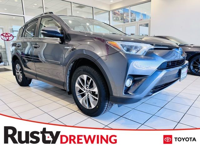 2017 Toyota RAV4 Hybrid LE Plus