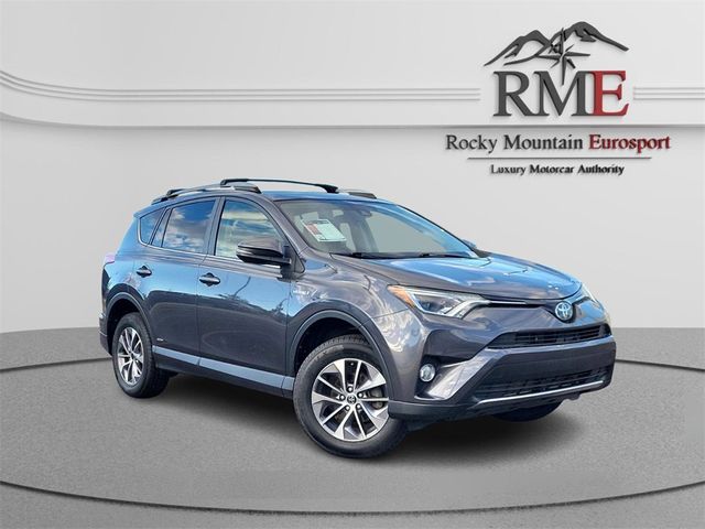 2017 Toyota RAV4 Hybrid XLE