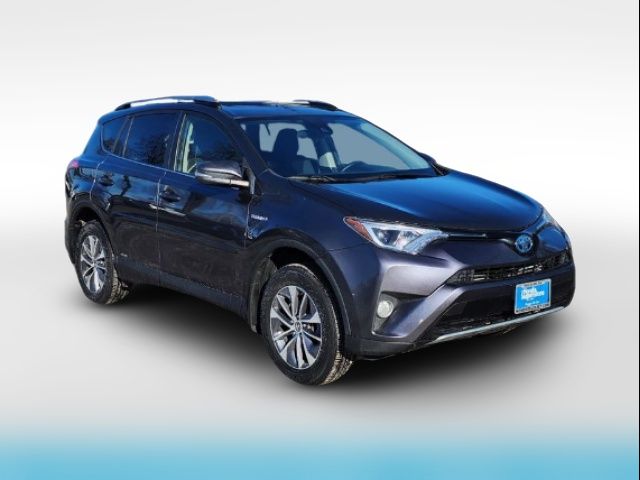 2017 Toyota RAV4 Hybrid XLE