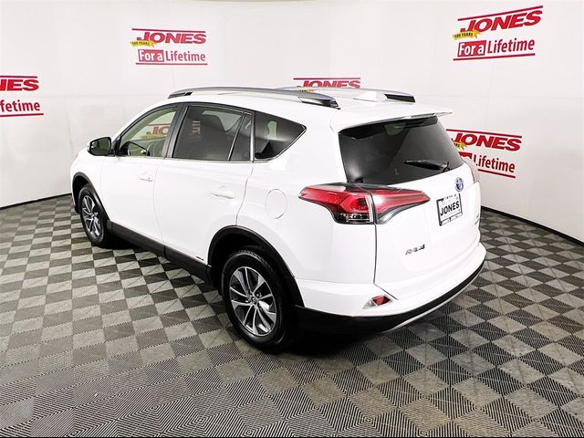 2017 Toyota RAV4 Hybrid XLE