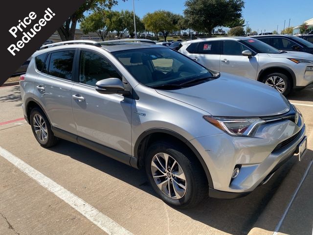 2017 Toyota RAV4 Hybrid XLE