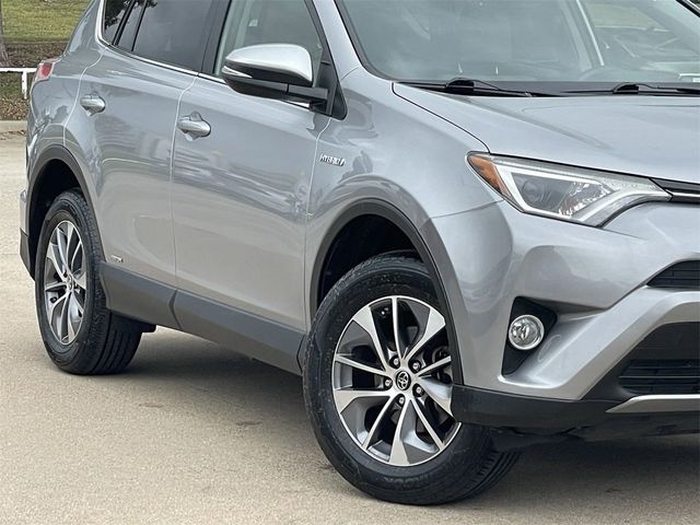 2017 Toyota RAV4 Hybrid XLE