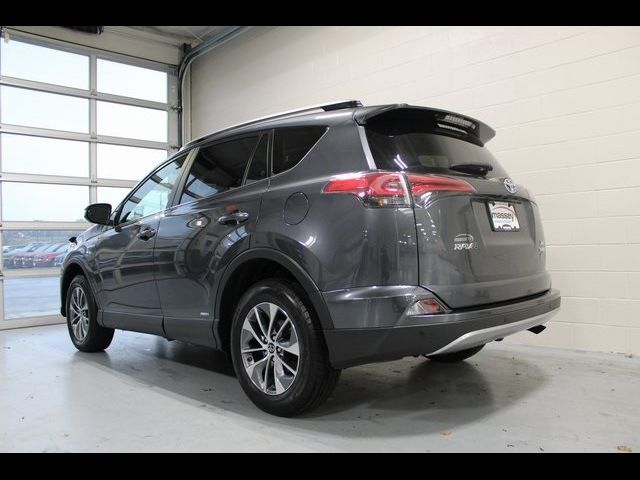 2017 Toyota RAV4 Hybrid XLE