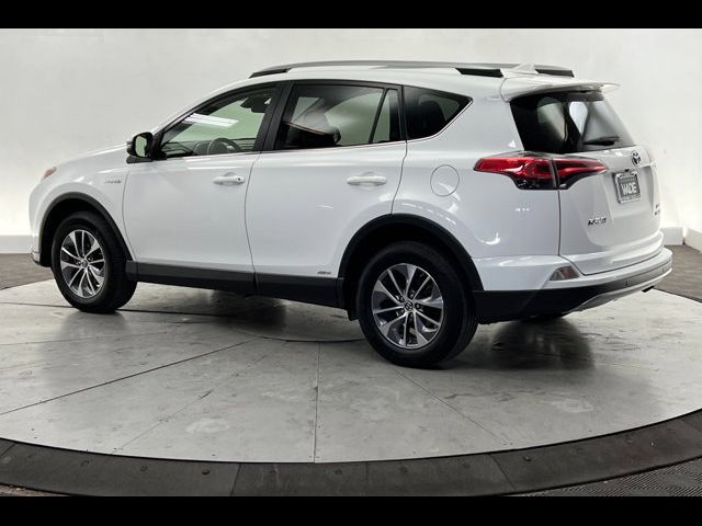 2017 Toyota RAV4 Hybrid XLE