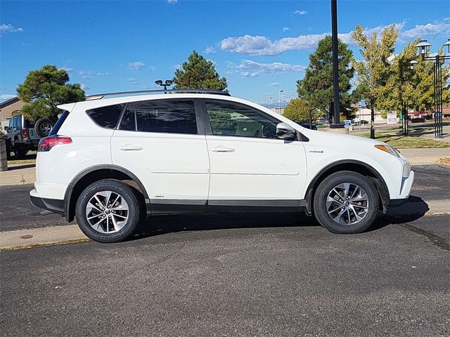 2017 Toyota RAV4 Hybrid XLE