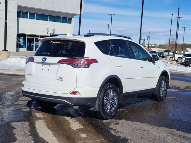 2017 Toyota RAV4 Hybrid XLE