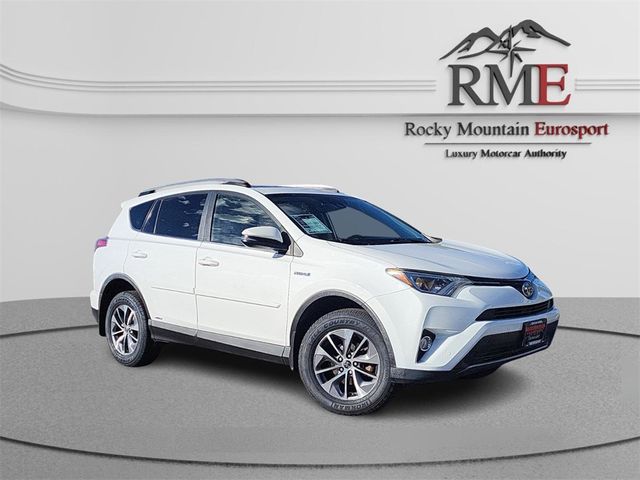 2017 Toyota RAV4 Hybrid XLE