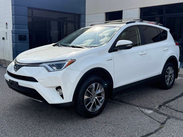 2017 Toyota RAV4 Hybrid XLE