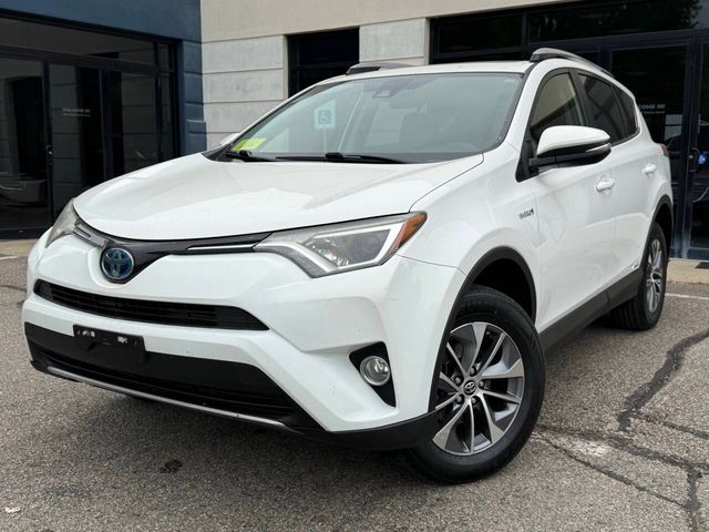 2017 Toyota RAV4 Hybrid XLE