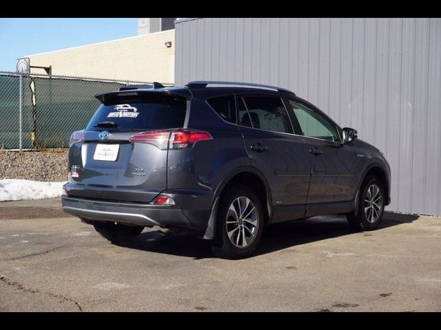 2017 Toyota RAV4 Hybrid XLE