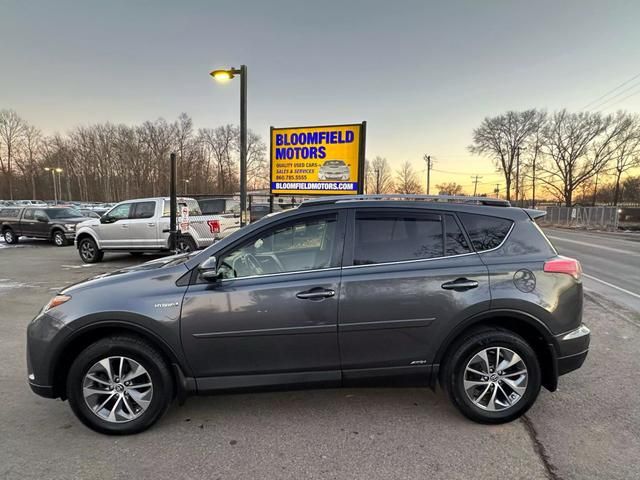 2017 Toyota RAV4 Hybrid XLE