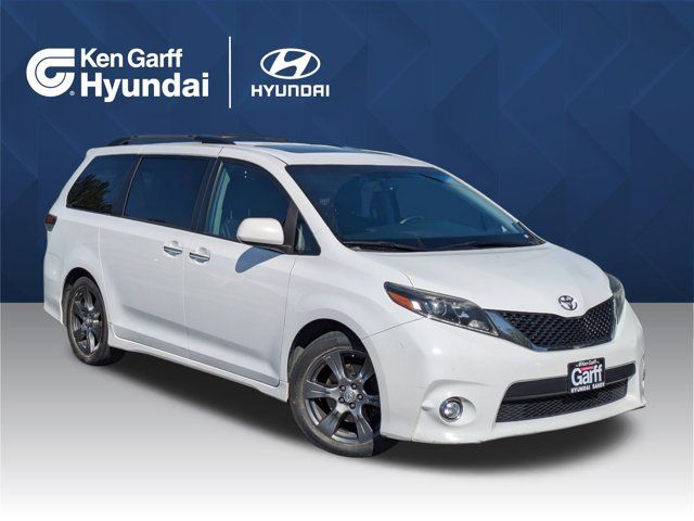 2017 Toyota Sienna 