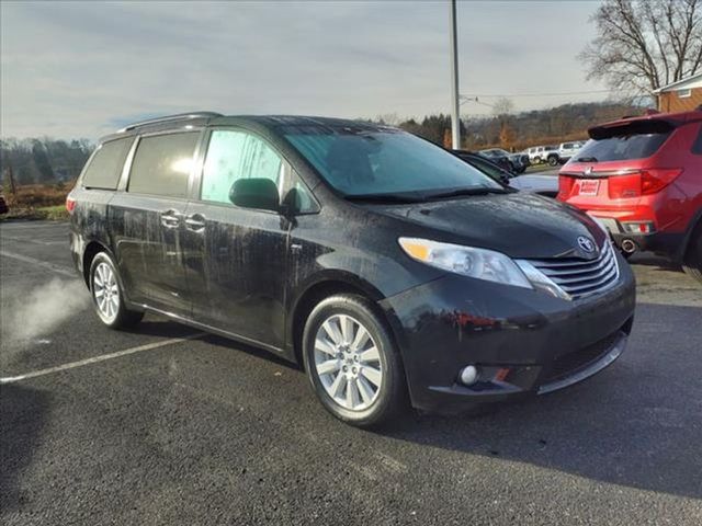 2017 Toyota Sienna XLE