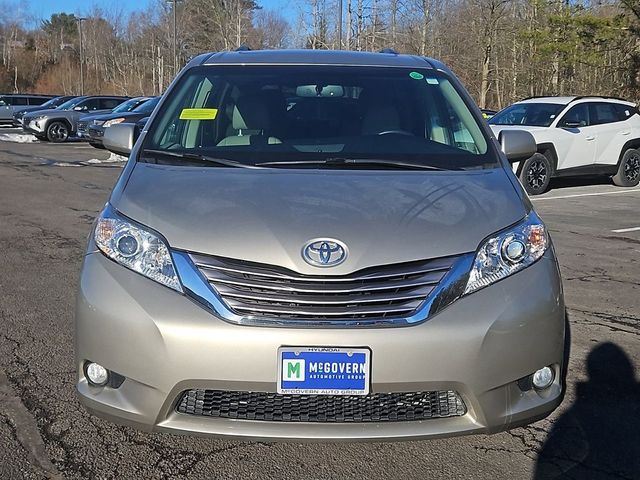 2017 Toyota Sienna 