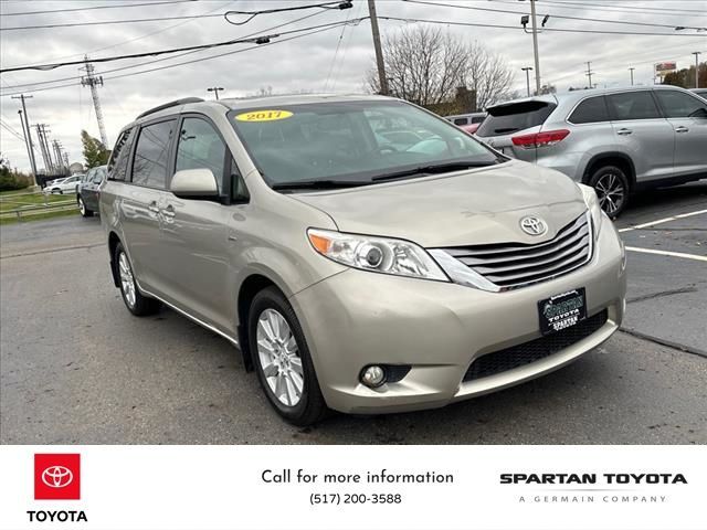 2017 Toyota Sienna 