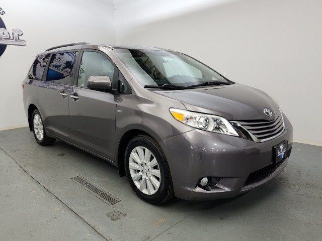 2017 Toyota Sienna XLE Premium